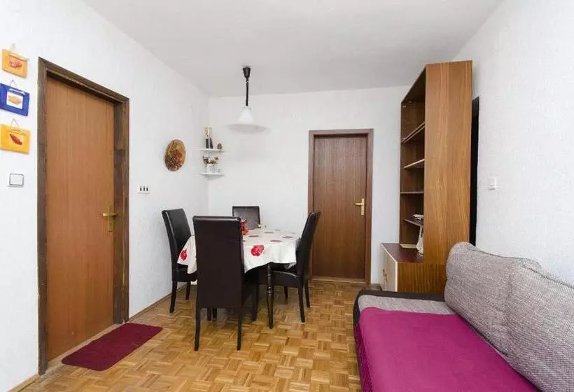 Apartments Jadrana