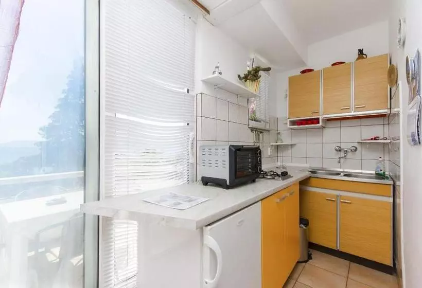 Apartments Jadrana