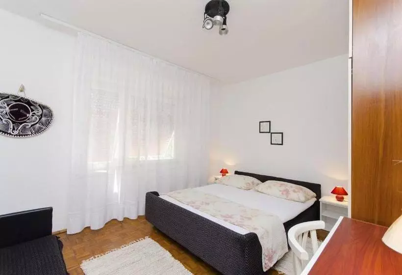 Apartments Jadrana