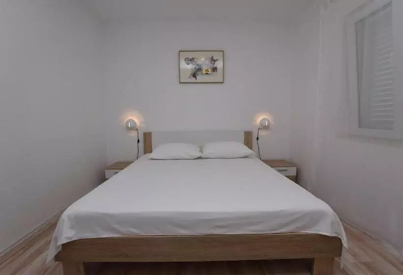 Apartments Jere Proto