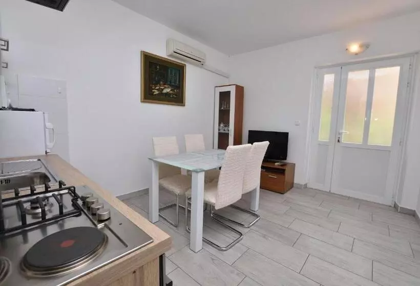 Apartments Jere Proto