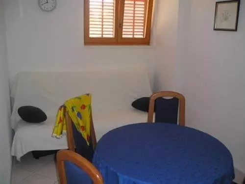 Apartments Milivoj