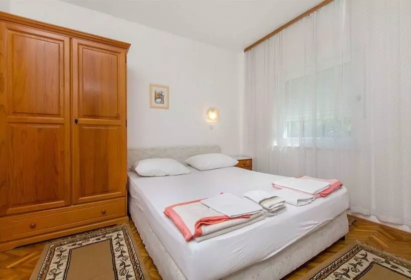 Apartments Osvit