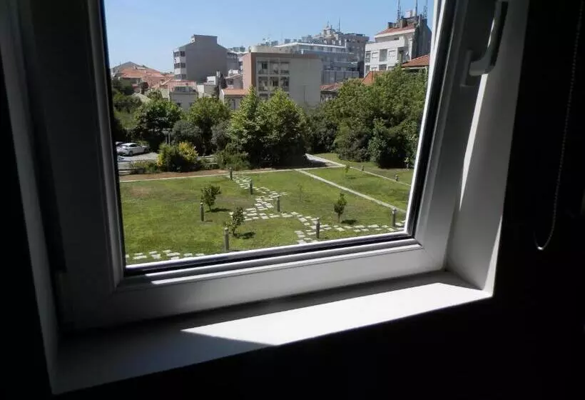 Guest House Antero De Quental