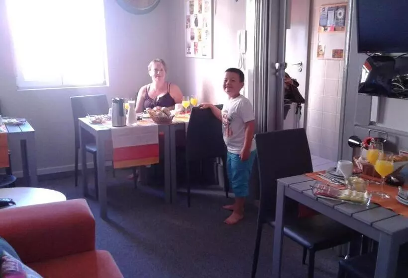 Guest House Antero De Quental