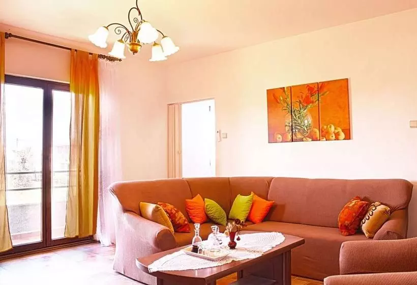 Apartment Edi