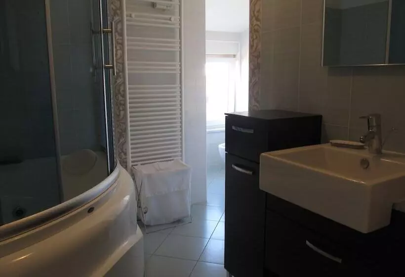 Apartment Flach