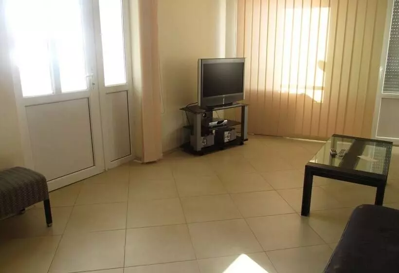 Apartment Flach