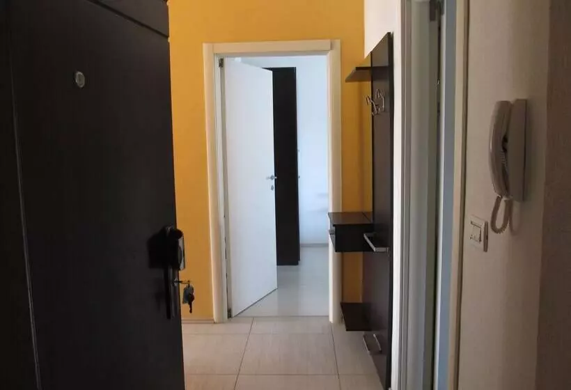 Apartment Flach