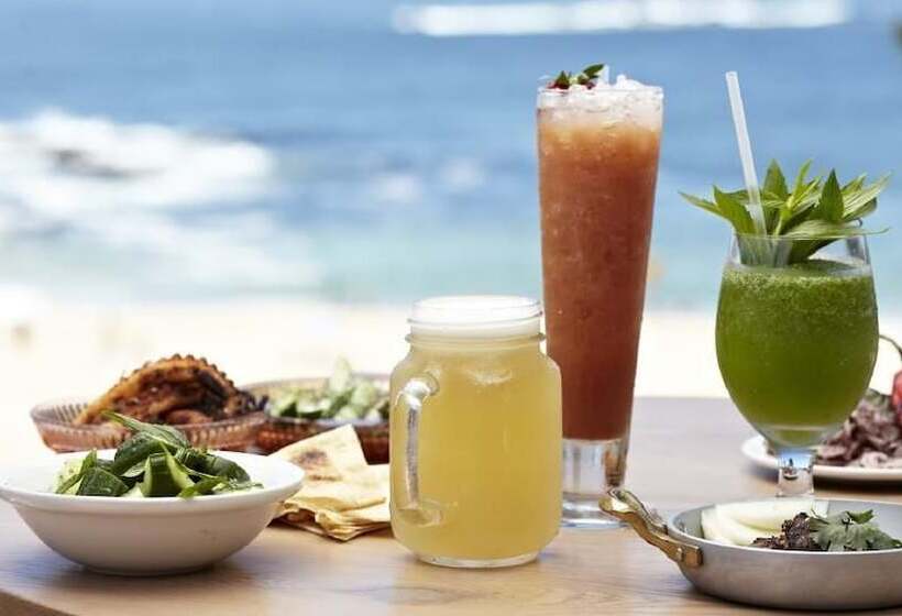 Comfy Coogee Living H328