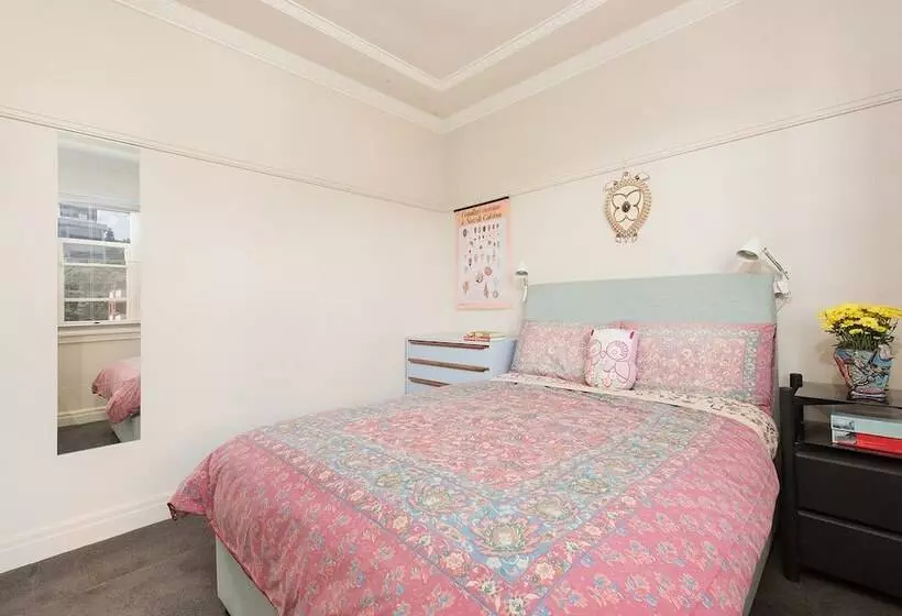 Comfy Coogee Living H328