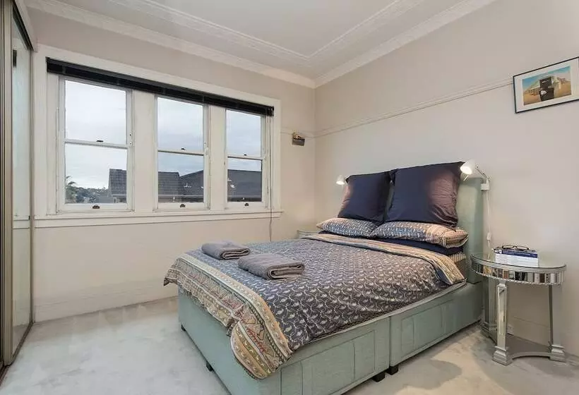 Comfy Coogee Living H328