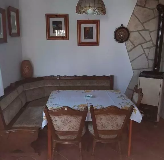 House H Elios
