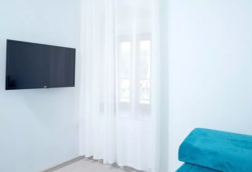 Fredys Apartments