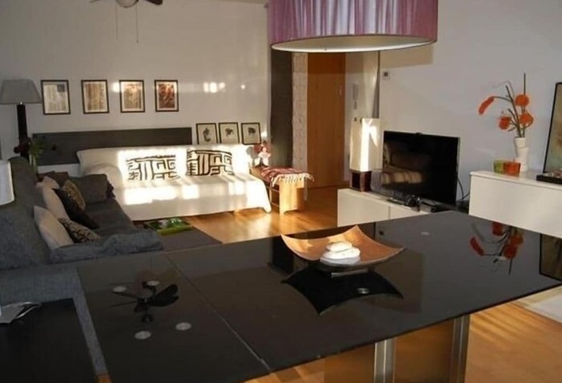 Piso Virginia Vicente