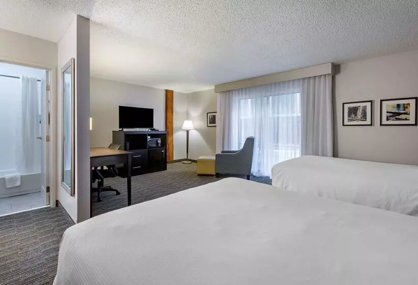 Отель Best Western Plus Como Park