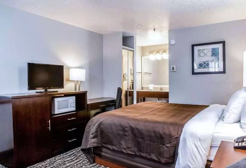 Clarion Hotel By Humboldt Bay