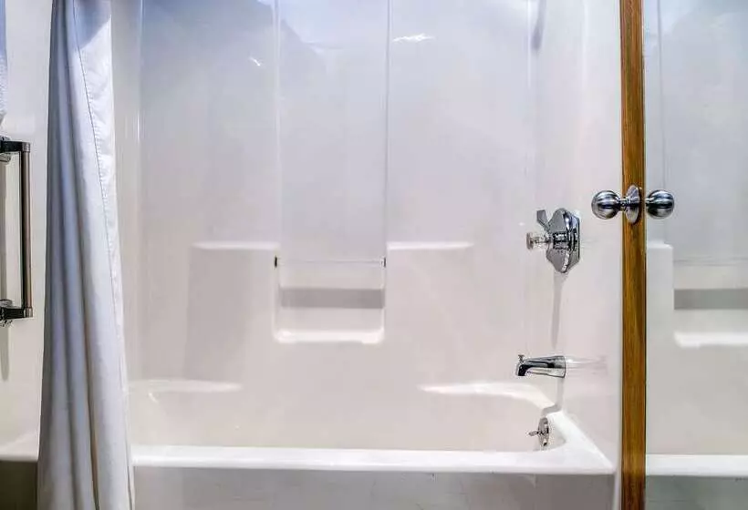 Clarion Hotel By Humboldt Bay