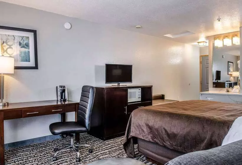 Clarion Hotel By Humboldt Bay