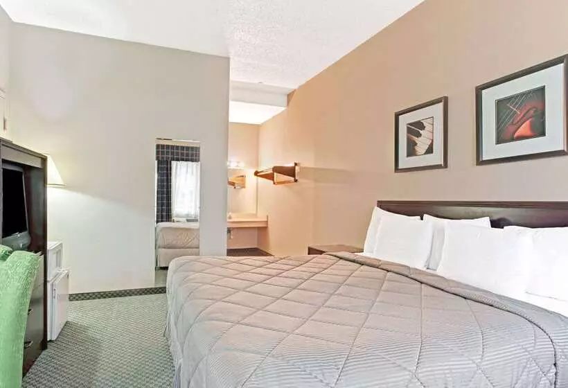 ホテル Days Inn By Wyndham Federal Way