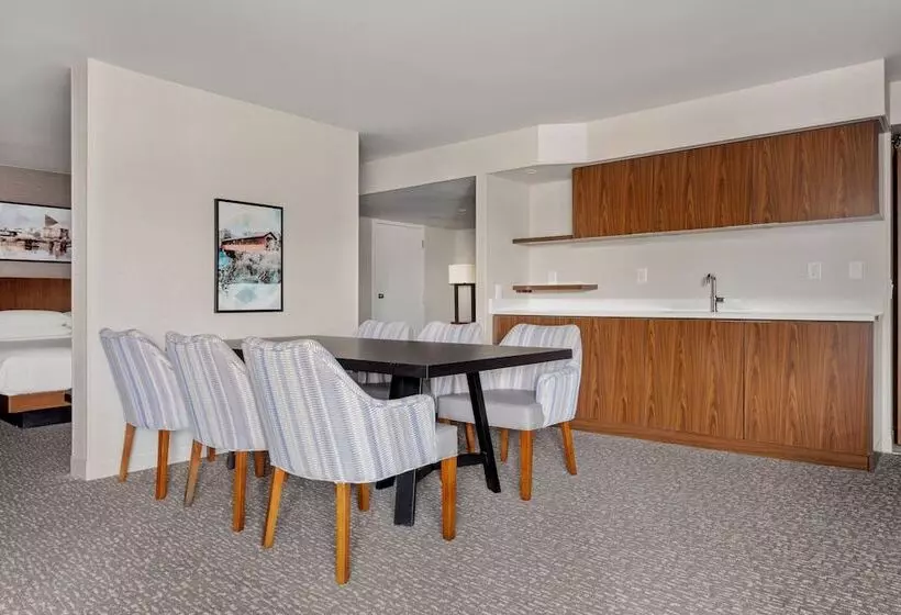 Delta Hotels By Marriott Allentown Lehigh Valley