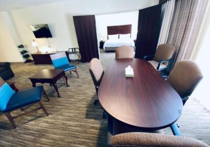 Holiday Inn Express Hotel & Suites Fort Payne, An Ihg