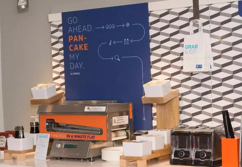 Holiday Inn Express Hotel & Suites Madison, An Ihg