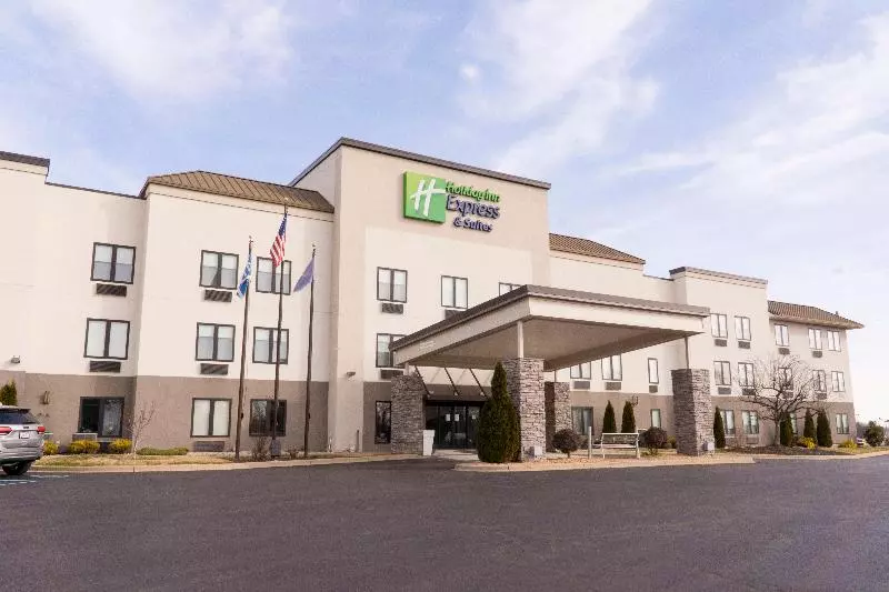 Holiday Inn Express Hotel & Suites Madison, An Ihg
