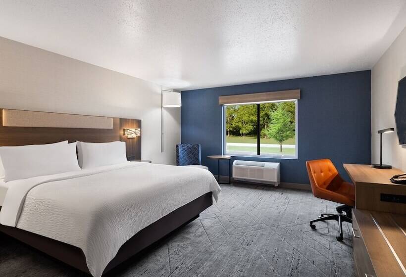 Отель Holiday Inn Express Meadville , An Ihg