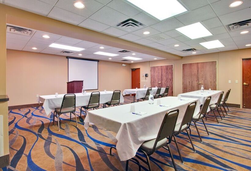 هتل Holiday Inn Express Sault Ste Marie, An Ihg
