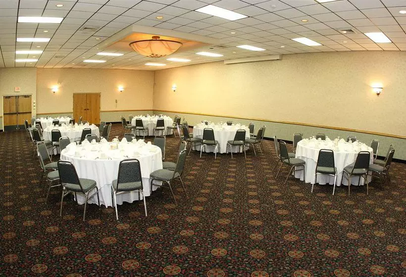 DoubleTree by Hilton Hotel Joplin