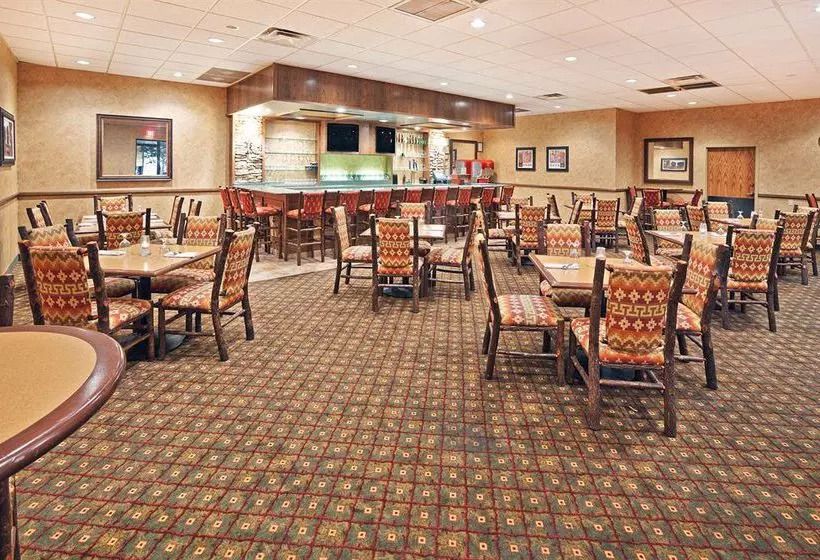 DoubleTree by Hilton Hotel Joplin