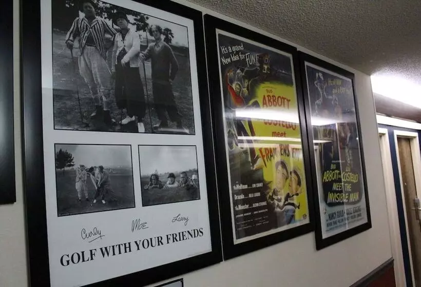 ホテル Hometown Inn Thomasville