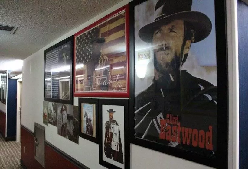 ホテル Hometown Inn Thomasville