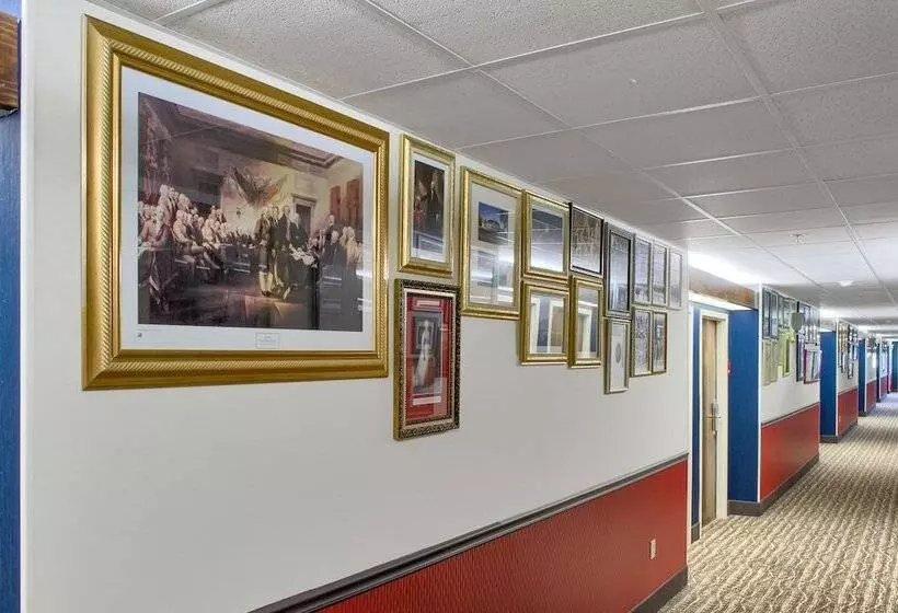 ホテル Hometown Inn Thomasville