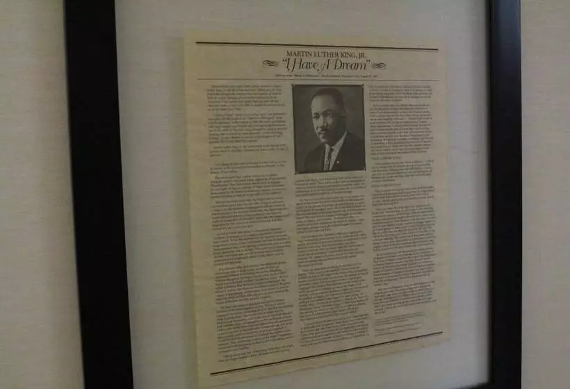 ホテル Hometown Inn Thomasville