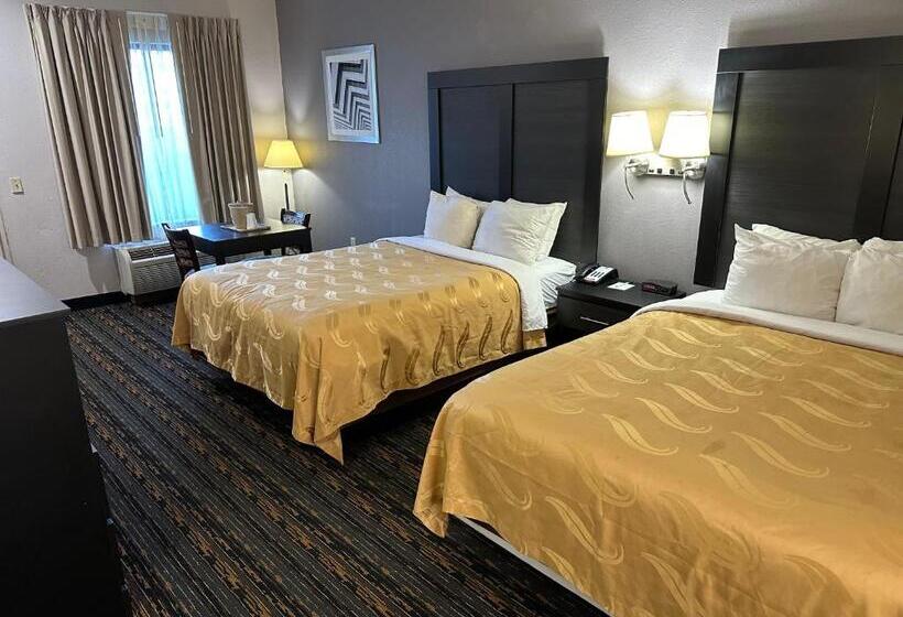 Szálloda Quality Inn