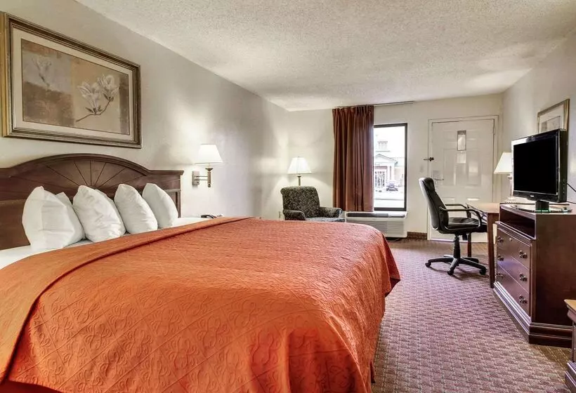 هتل Quality Inn & Suites