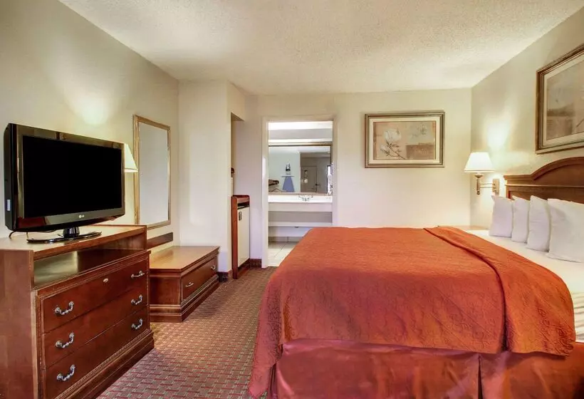 هتل Quality Inn & Suites