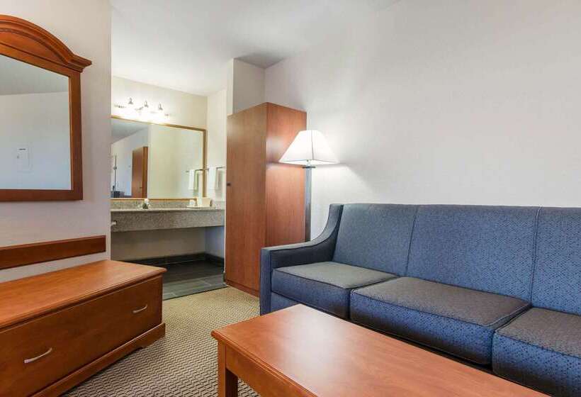호텔 Quality Inn & Suites Crescent City Redwood Coast