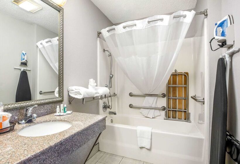 فندق Quality Inn & Suites