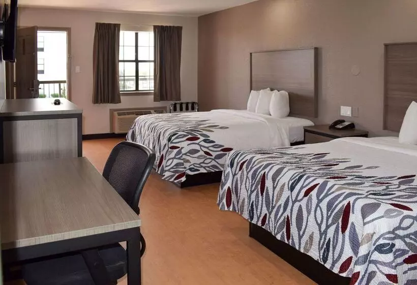 Отель Quality Inn & Suites