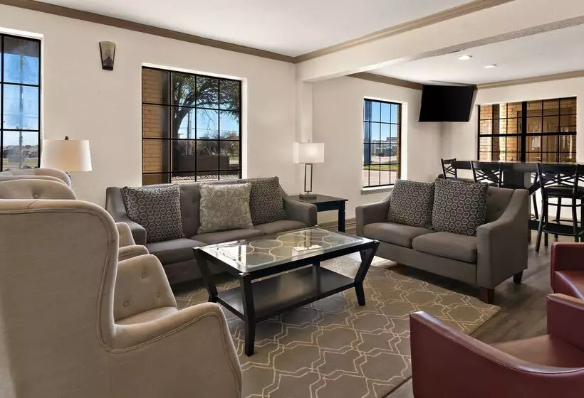 Отель Quality Inn & Suites