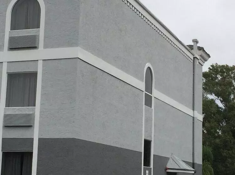 酒店 Ruskin Inn Tampasun City Center