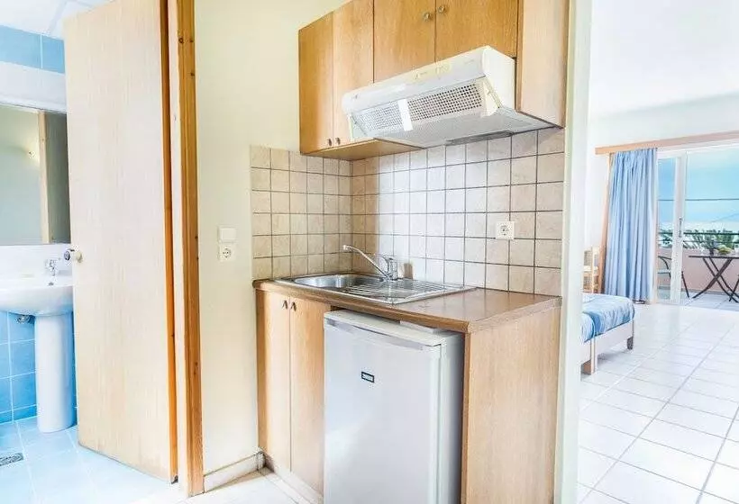 Alonia Hotel Apartments