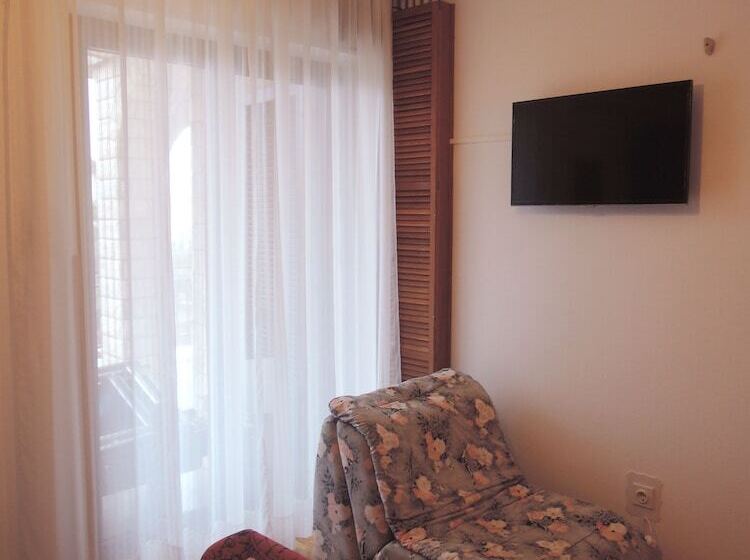 Apartment And Studio Demy