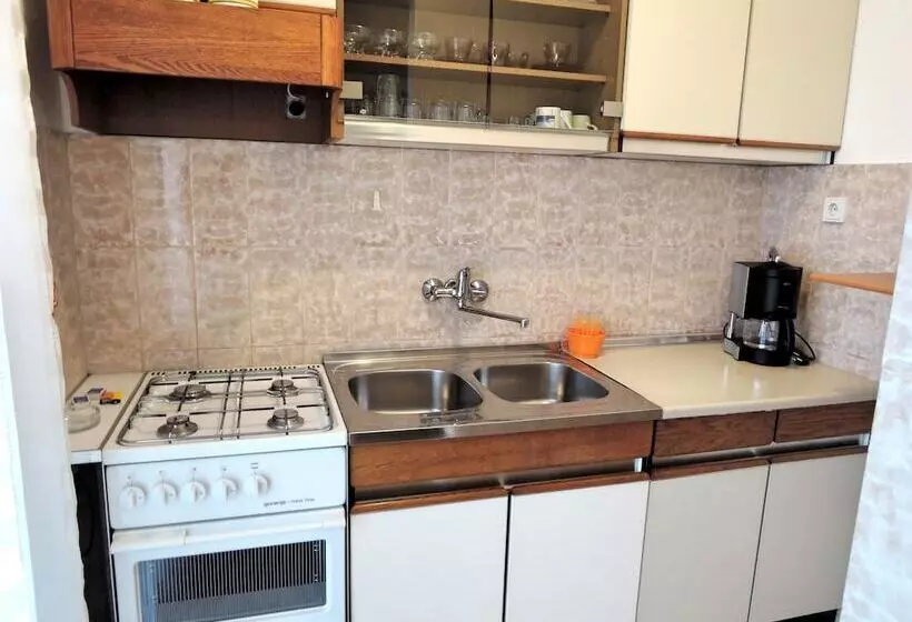 Apartment And Studio Demy