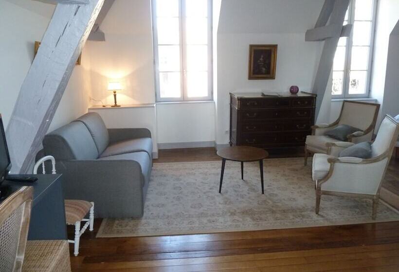 Bed and Breakfast Chateau De Clusors