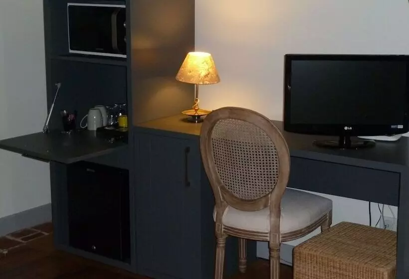 ベッドアンドブレックファースト Chateau De Clusors