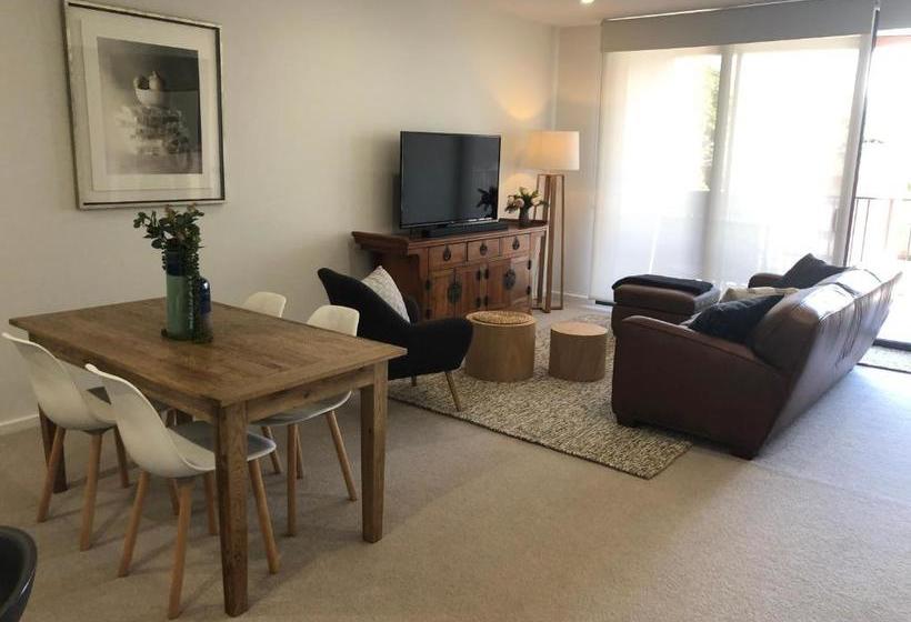 בית מלון כפרי Herald Executive Apartments